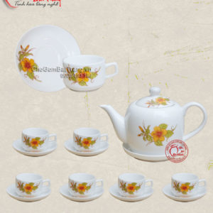 Bộ ấm chén Bát Tràng vẽ hoa râm bụt